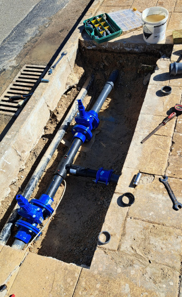 OBRA: SUSTITUCIÓN VÁLVULAS DE COMPUERTA EN TORRET DE BAIX.