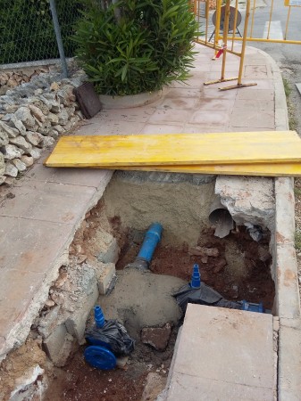 OBRAS DE SUSTITUCIÓN EN REDES DE AGUA Y ALCANTARILLADO.